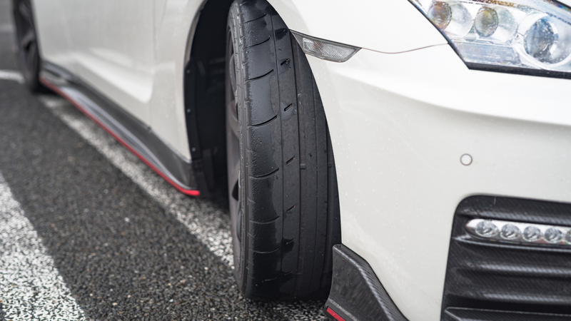 Illustration for article titled Here's What It's Like To Chase Ferraris In A Nissan GT-R Nismo
